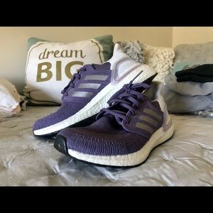 Adidas Ultra Boost Like new Purple 8.5